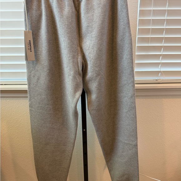 Essentials Fear of God Fleece Sweatpants - Picture 6 of 7